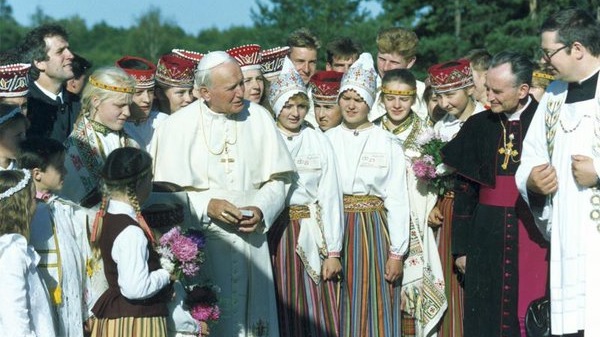 Pope John Paul II visits Latvia's Catholic minority in their holiest shrine at Aglona, 1993