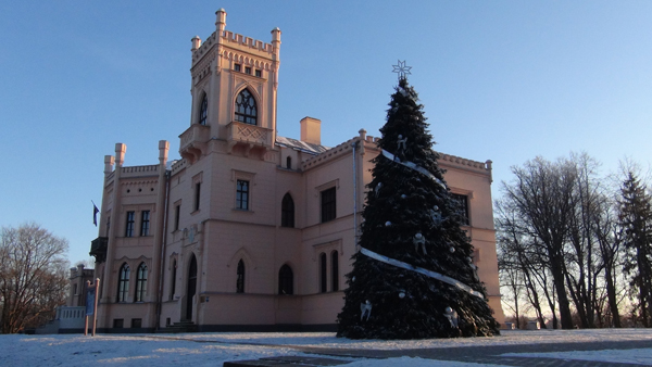 Castle-inspired Alūksne manor palace