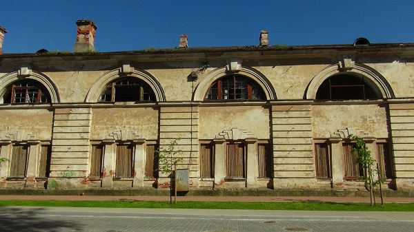 A Neo-Classical military warehouse in Daugavpils fortress